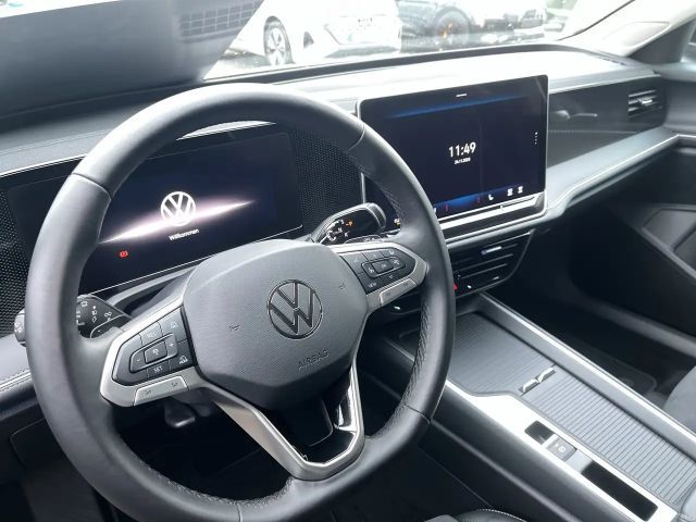 Volkswagen Passat 1.5 eTSI Business Variant
