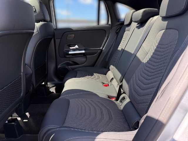 Mercedes-Benz GLA 180 GLA 180 d