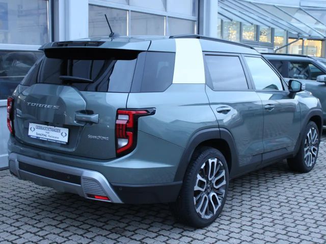 SsangYong Torres 2WD Forest Edition