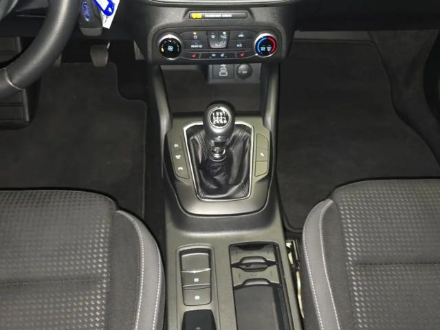 Ford Focus Cool & Connect EcoBoost Wagon