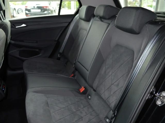 Volkswagen Golf DSG Golf VIII Style