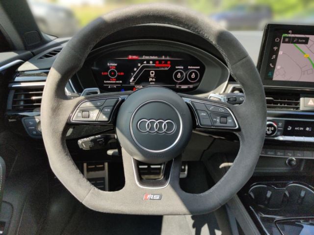 Audi RS4 Avant Quattro