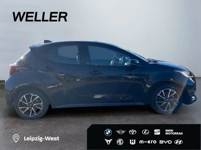 Toyota Yaris Hatchback Hybride Team D