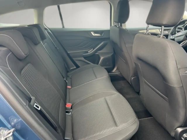 Ford Focus Titanium Wagon