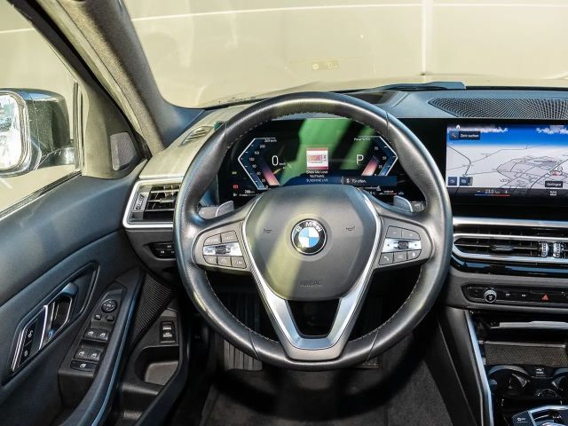 BMW 330 330d Touring xDrive