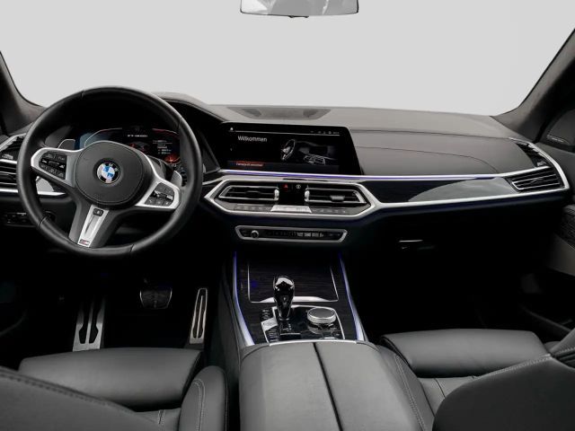 BMW X7 M50i
