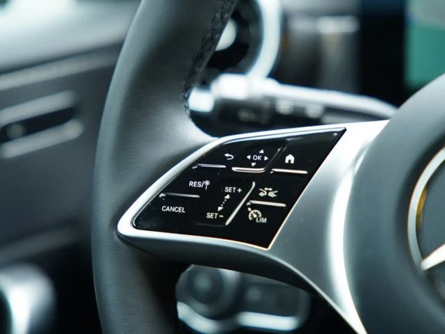 Mercedes-Benz A 180 Hatchback Progressive