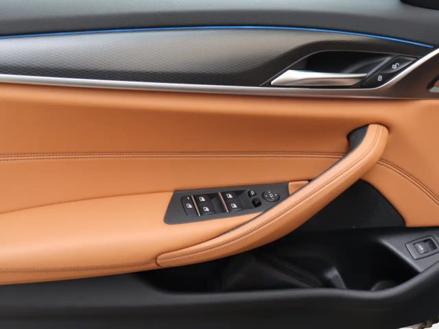 BMW 530 530e M-Sport Touring