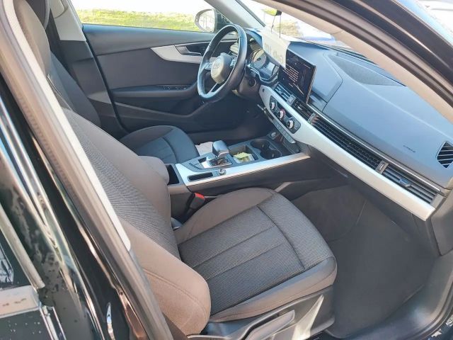 Audi A4 35 TFSI Avant