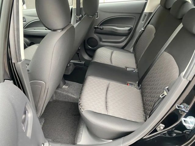 Mitsubishi Space Star Star