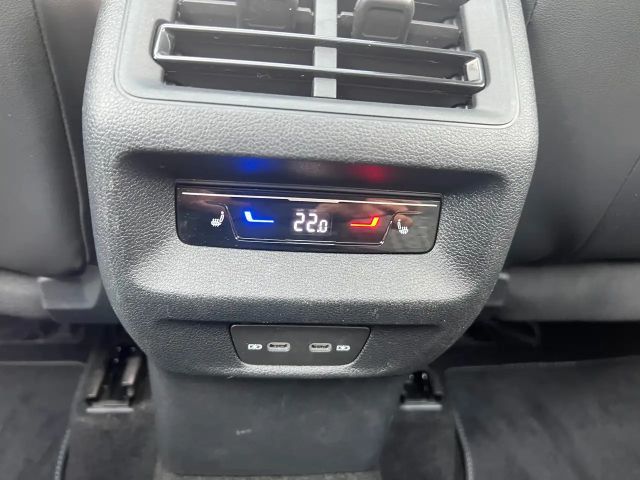 Volkswagen Tiguan 4Motion DSG R-Line