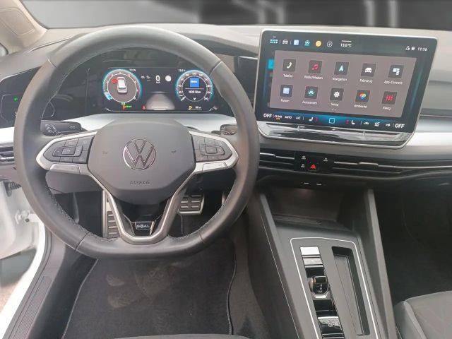 Volkswagen Golf 1.5 eTSI DSG Golf VIII