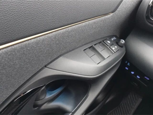 Toyota Yaris Cross SOMO  Adventure+JBL+NAV+GJ-RÄDER