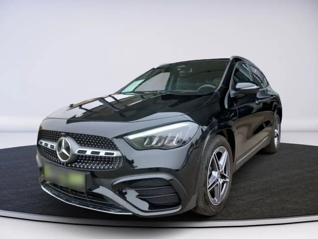 Mercedes-Benz GLA 180 AMG Line