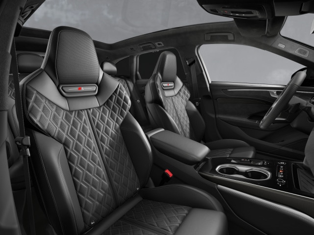 Audi A6 Avant Quattro S-Tronic