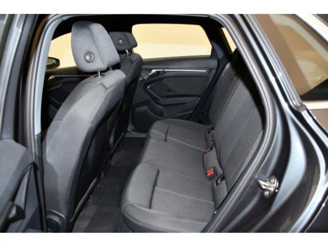 Audi A3 30 TFSI S-Tronic Sedan