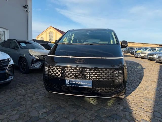 Hyundai Staria Prestige Hybrid 2WD Vollausstattung