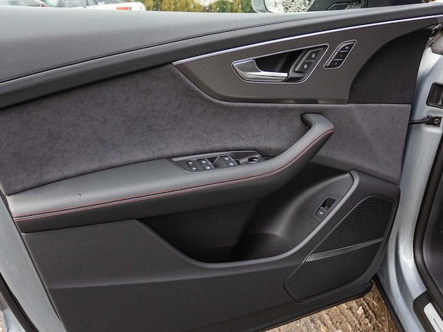 Audi RS Q8 Performance Quattro