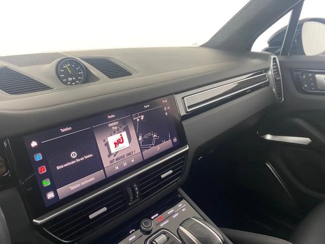 Porsche Cayenne E-Hybrid S Turbo