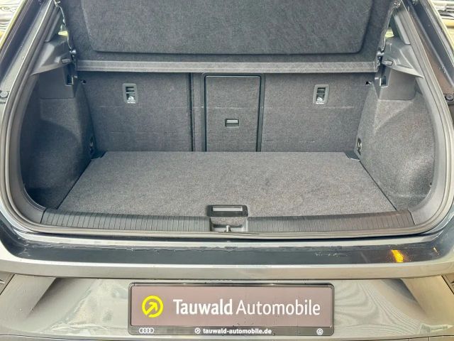 Volkswagen T-Roc 1.5 TSI DSG IQ.Drive R-Line