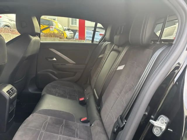 Opel Astra 1.2 Turbo Ultimate