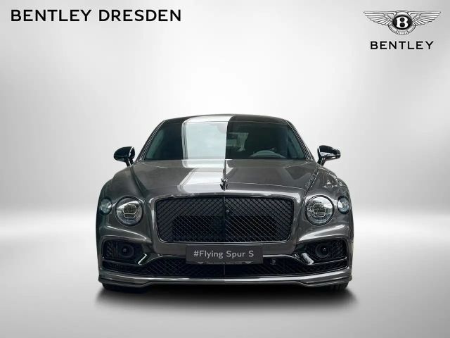 Bentley Flying Spur V8