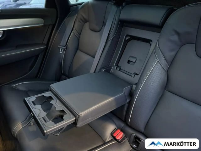 Volvo V90 AWD Dark Plus Recharge T6