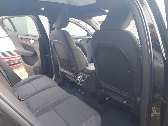 Volvo C40 Core Recharge