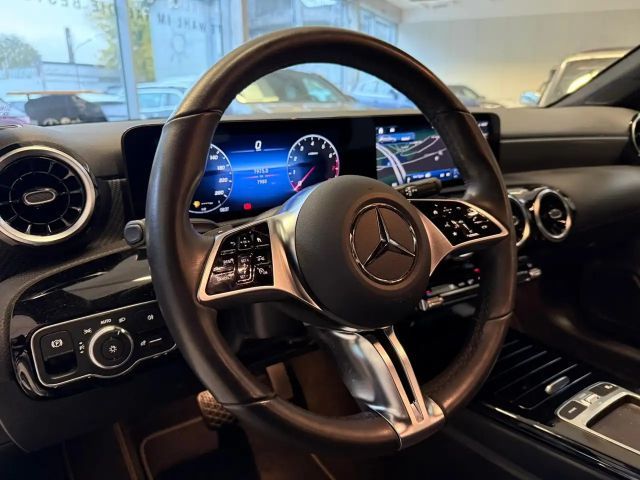 Mercedes-Benz A 180 Hatchback Progressive