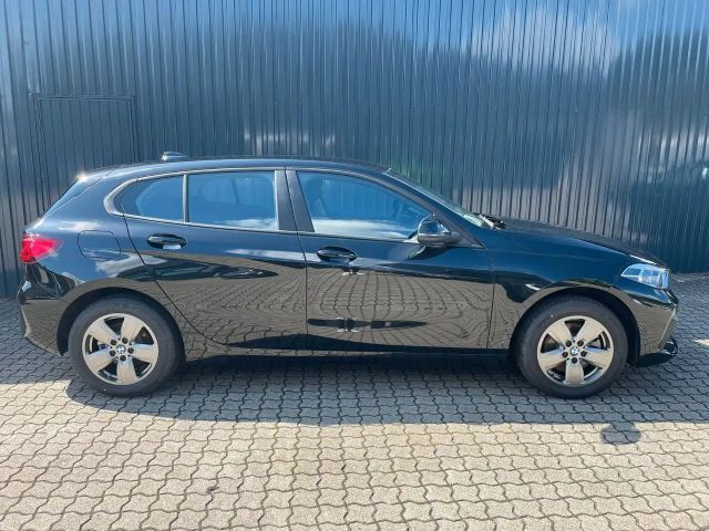 BMW 116 116i 5-deurs Sedan