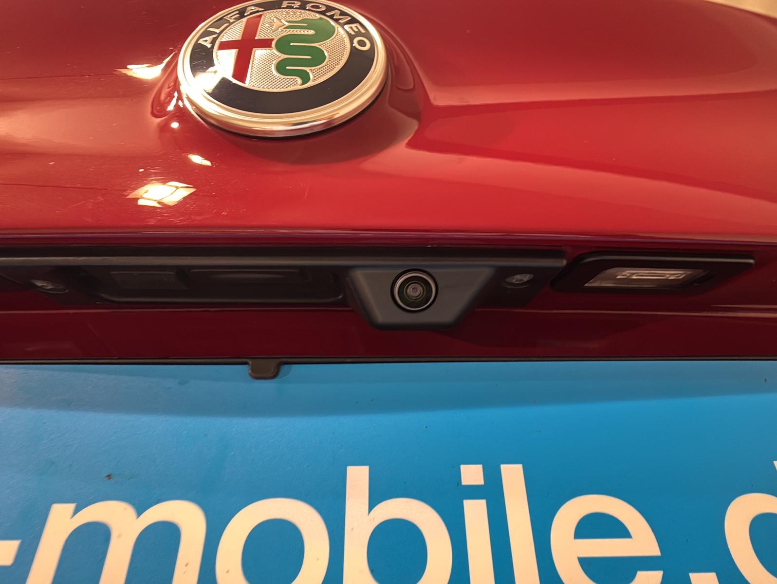 Alfa Romeo Giulia Q4