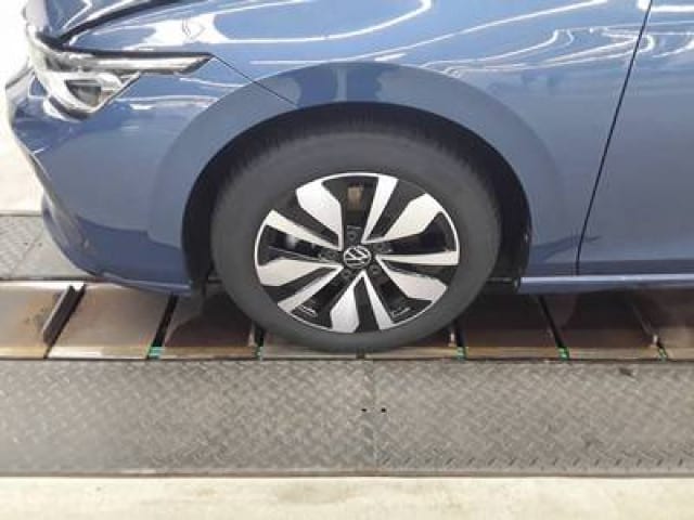 Volkswagen Golf 1.5 eTSI DSG Golf VIII