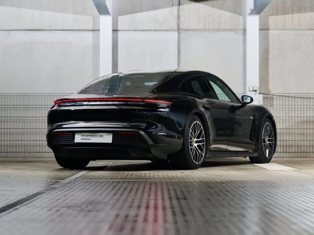 Porsche Taycan 4S