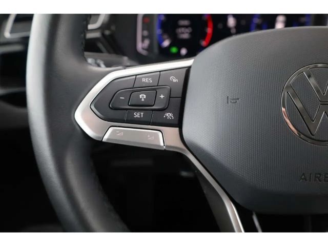 Volkswagen Touran 1.5 TSI DSG R-Line