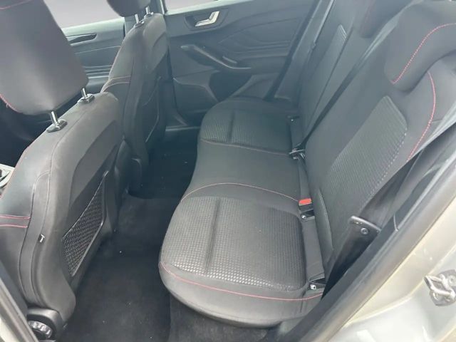 Ford Focus EcoBoost ST Line