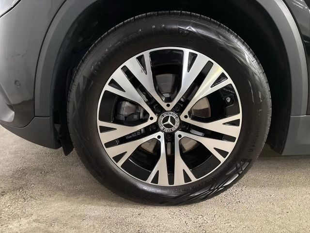 Mercedes-Benz GLA 200 4MATIC GLA 200 d