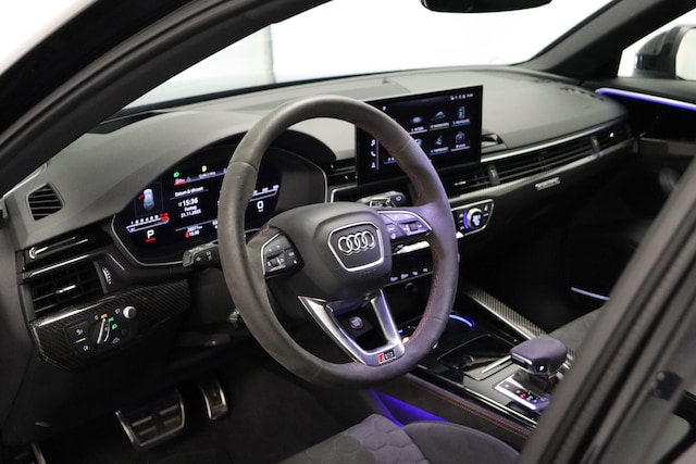 Audi RS4 Avant Quattro