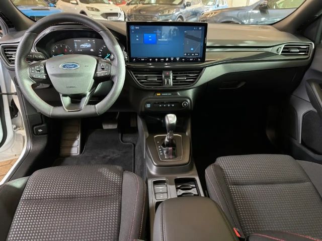 Ford Focus ST Line Wagon