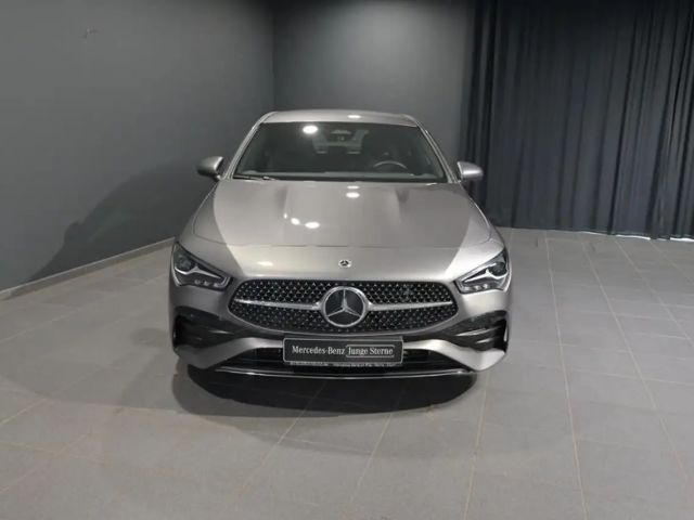 Mercedes-Benz CLA 200 Coupé