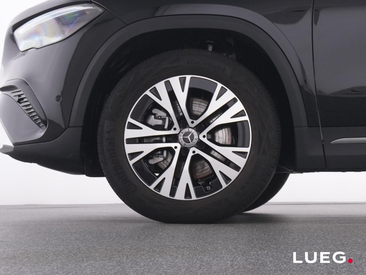 Mercedes-Benz GLA 220 4MATIC GLA 220 d Progressive