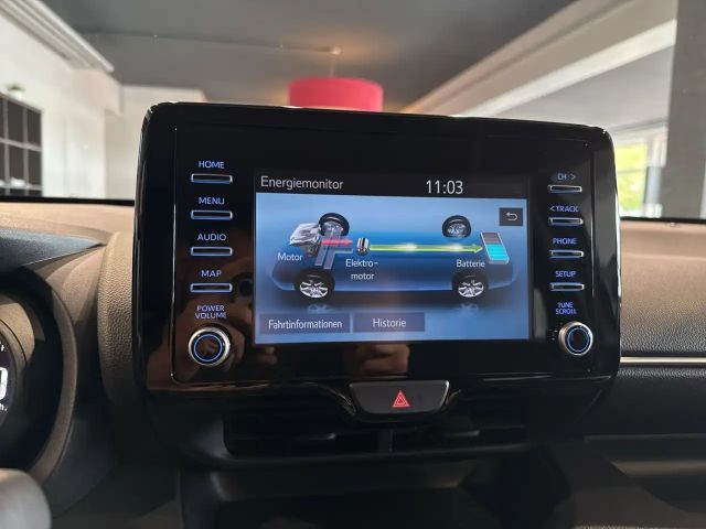 Toyota Yaris Hatchback Hybride Team D