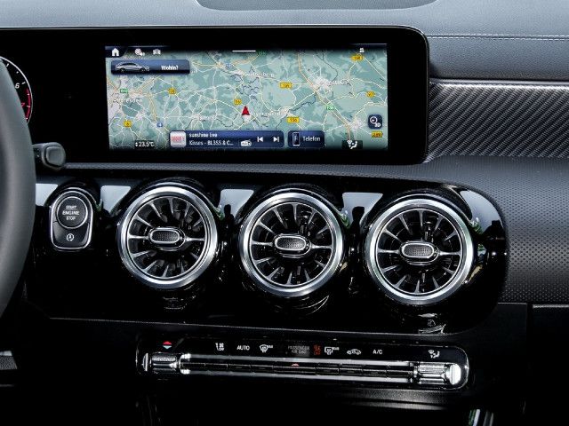 Mercedes-Benz CLA 200 Shooting Brake