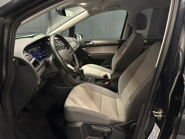 Volkswagen Touran 1.5 TSI DSG Family