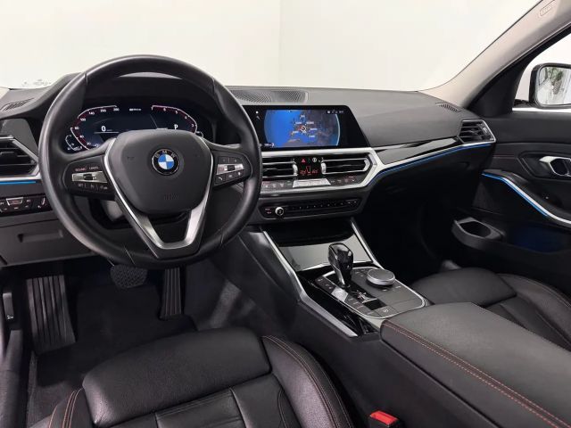 BMW 330 330e xDrive