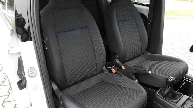 Volkswagen up! Active