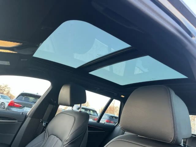 BMW 520 520d Luxury Line Touring xDrive