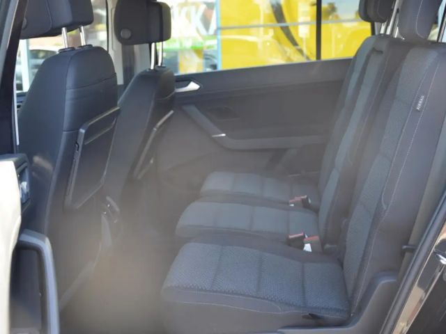 Volkswagen Touran DSG IQ.Drive