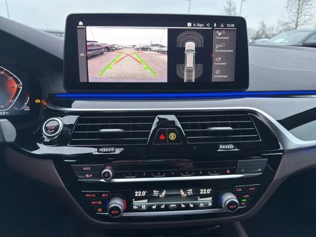 BMW 540 540d M-Sport Touring xDrive