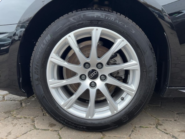 Audi A4 35 TFSI S-Tronic Sedan