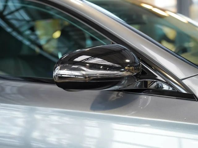 Mercedes-Benz E 220 4MATIC E 220 d Estate